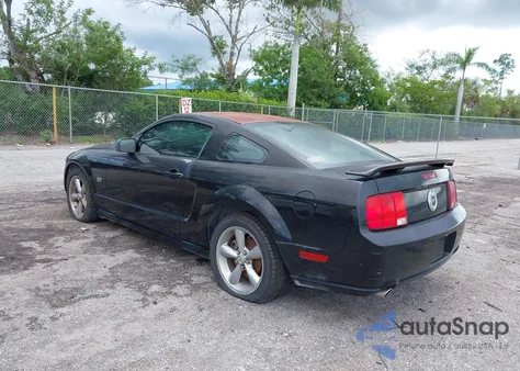 2007 Ford Mustang Gt Deluxe/Gt Premium z USA, uszkodzony, nr VIN 1ZVHT82H775289013